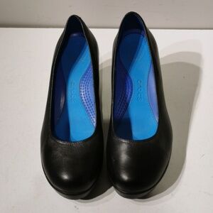 Crocs Women's Black Pumps